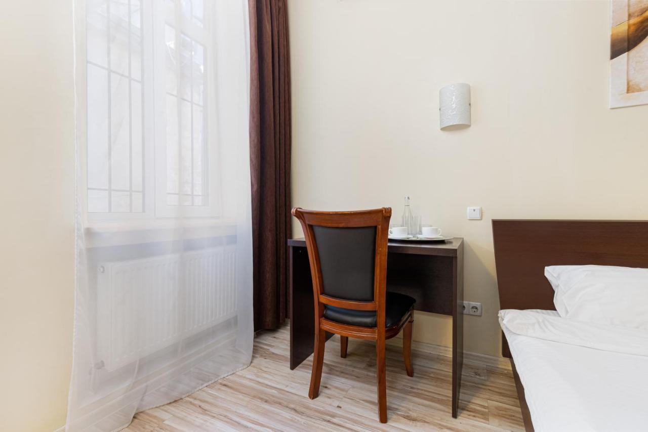 Aparthotel Leonrooms Odessa Extérieur photo