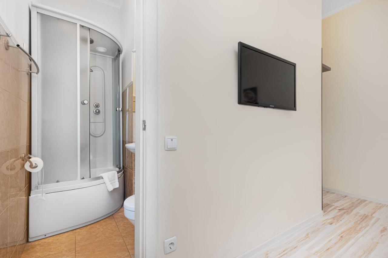 Aparthotel Leonrooms Odessa Extérieur photo