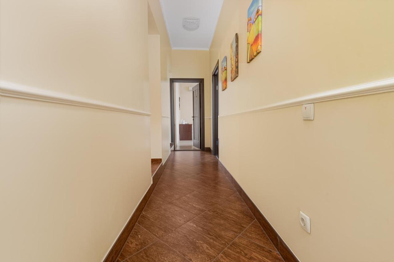 Aparthotel Leonrooms Odessa Extérieur photo
