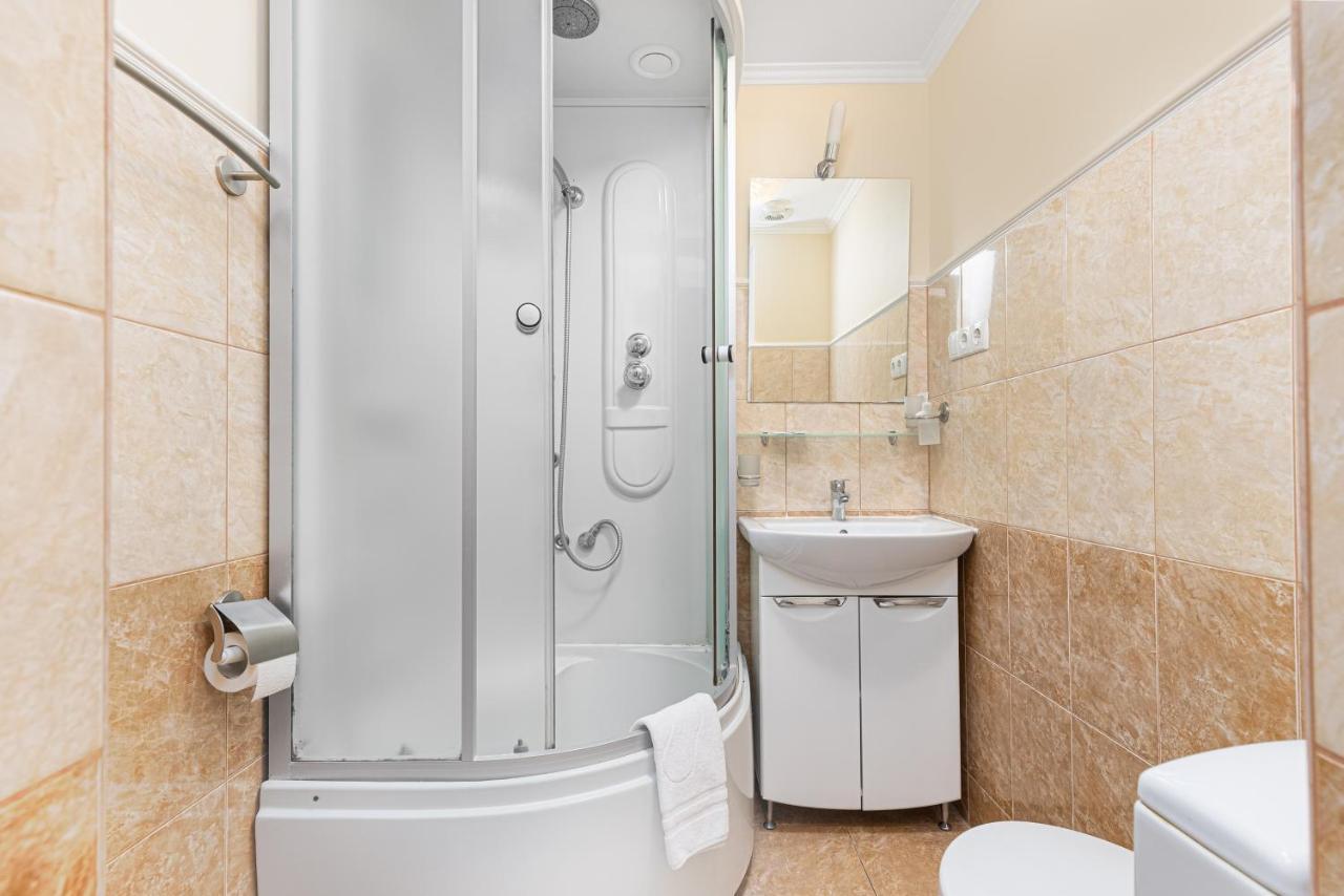 Aparthotel Leonrooms Odessa Extérieur photo