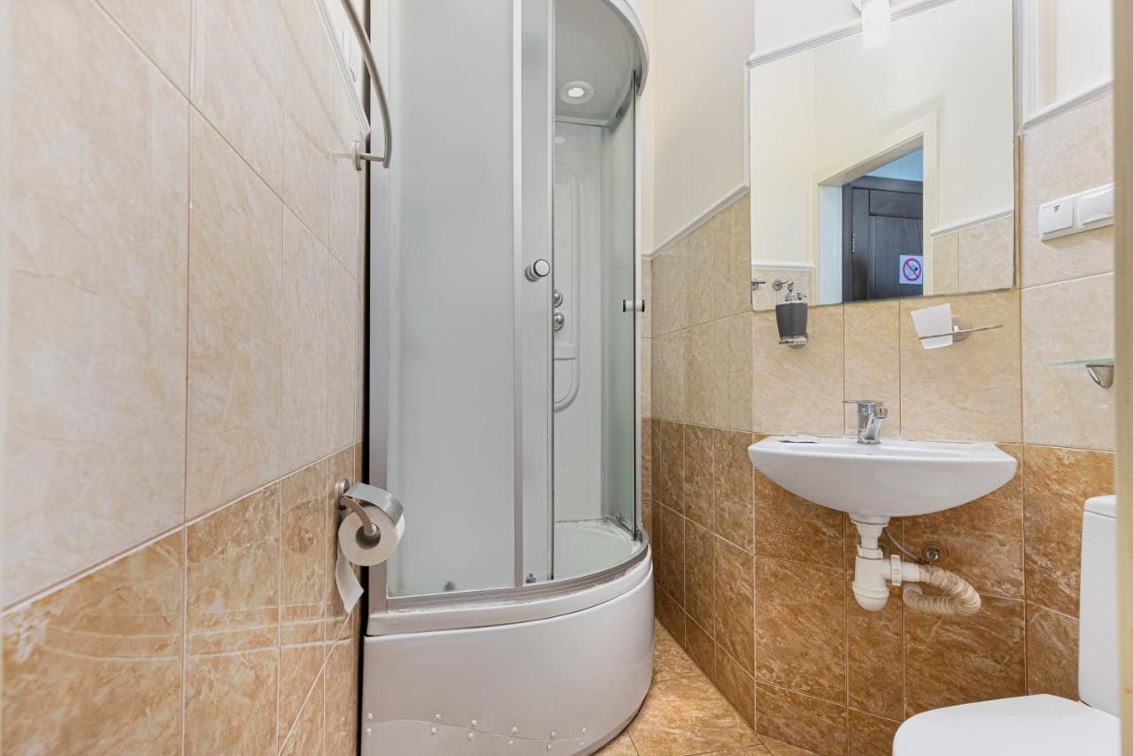 Aparthotel Leonrooms Odessa Extérieur photo
